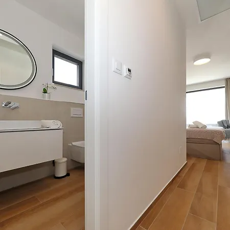 Apartment Mentis *