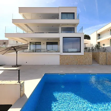 Mentis Apartment *