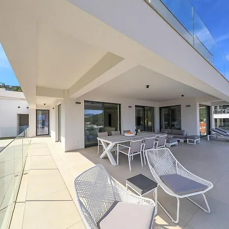 Mentis Apartment