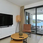 Mentis Lägenhet *