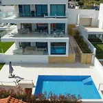 Mentis Marina
