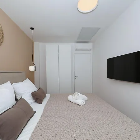 Mentis דירה מרינה