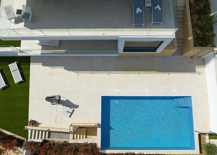 Mentis Apartment *